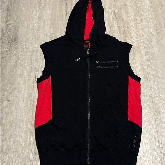 Guess Black and Red Hooded Vest - Picture 1 of 2